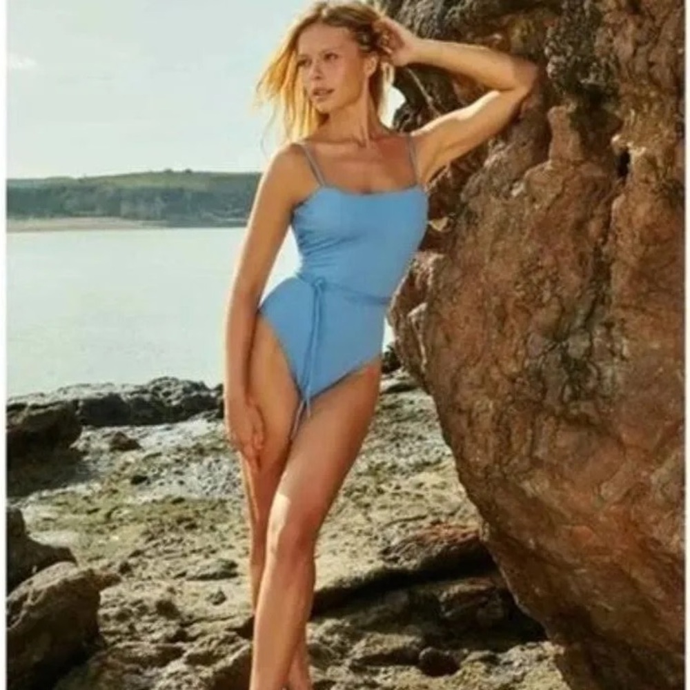 WET Foster Slate Blue One Piece Swimsuit with Bandeau Neckline Size M